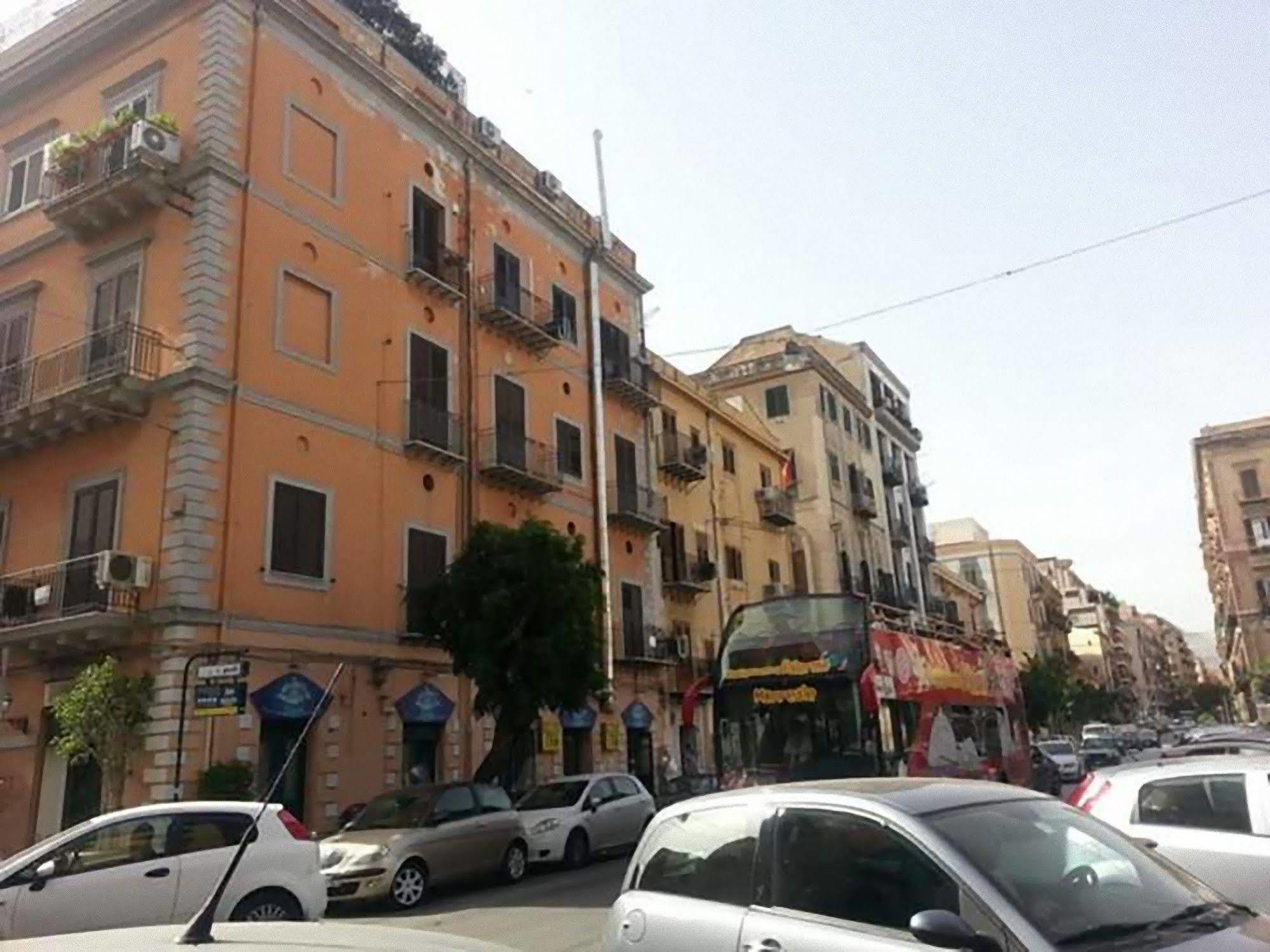 Palermo Centro Zoe Bed & Breakfast Екстериор снимка